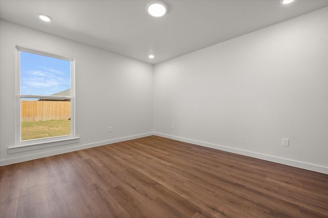 1612 N Clinton Avenue, Lubbock, TX 79416