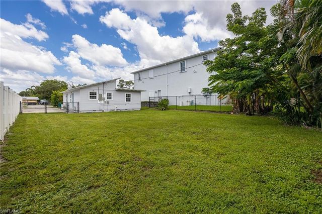 2664 Van Buren AVE, Naples, FL 34112