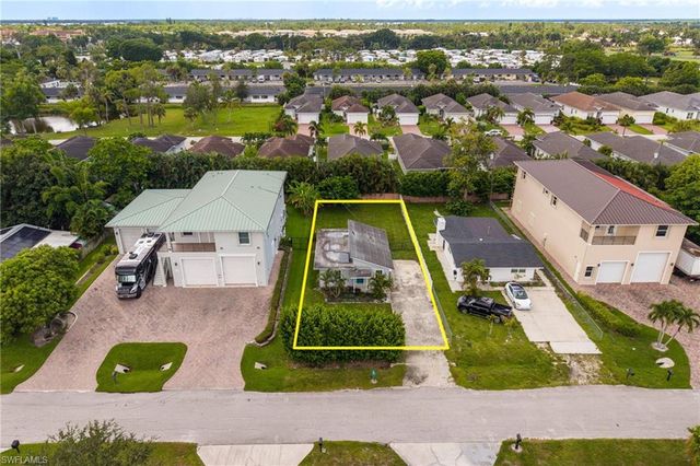 2664 Van Buren AVE, Naples, FL 34112