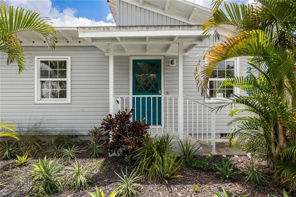 2664 Van Buren AVE, Naples, FL 34112