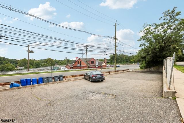 5 Jefferson St, Clifton City, NJ 07014