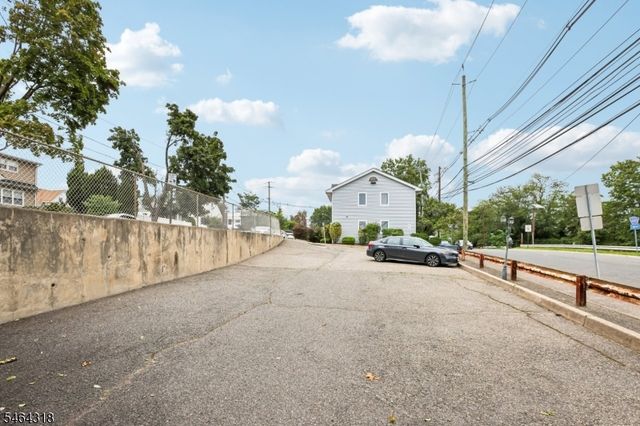 5 Jefferson St, Clifton City, NJ 07014