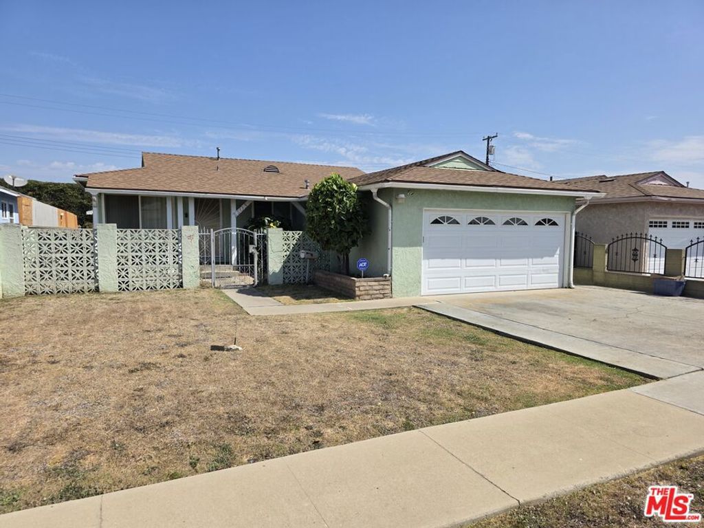 2203 W 158th Street, Compton, CA 90220