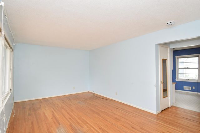 101 98th Avenue NE, Blaine, MN 55434