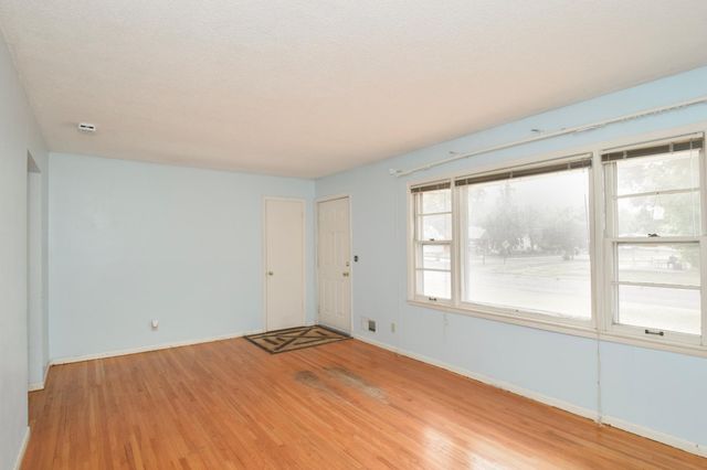 101 98th Avenue NE, Blaine, MN 55434
