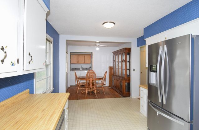101 98th Avenue NE, Blaine, MN 55434