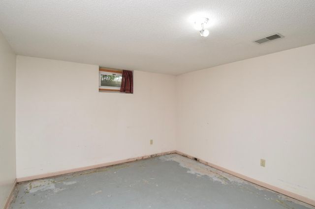 101 98th Avenue NE, Blaine, MN 55434
