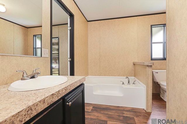 44222 Trabeaux St, Sorrento, LA 70778