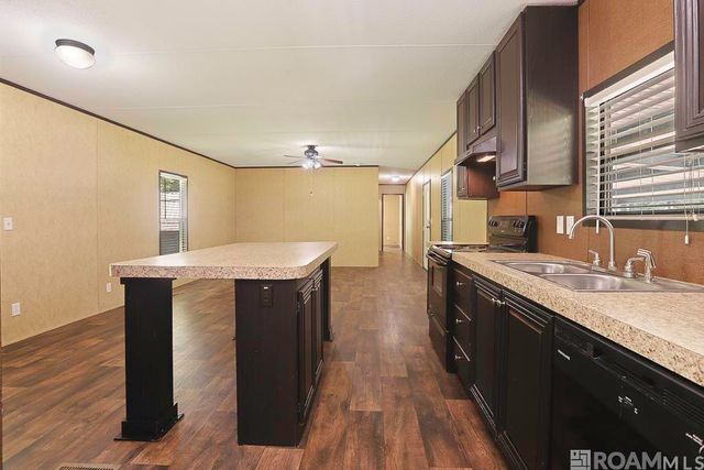 44222 Trabeaux St, Sorrento, LA 70778