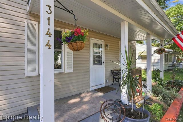 3144 Eastwood Drive, Rochester Hills, MI 48309