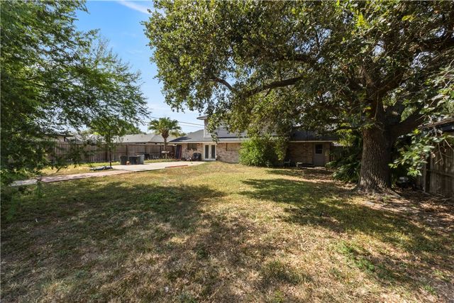 224 Pecos St, Portland, TX 78374