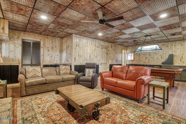 1421 Highway 139, Dandridge, TN 37725