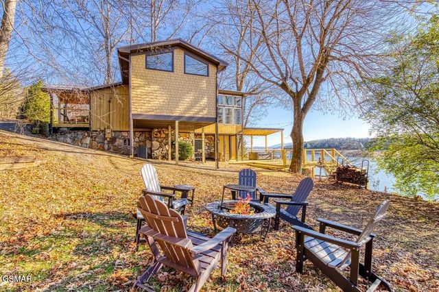 1421 Highway 139, Dandridge, TN 37725