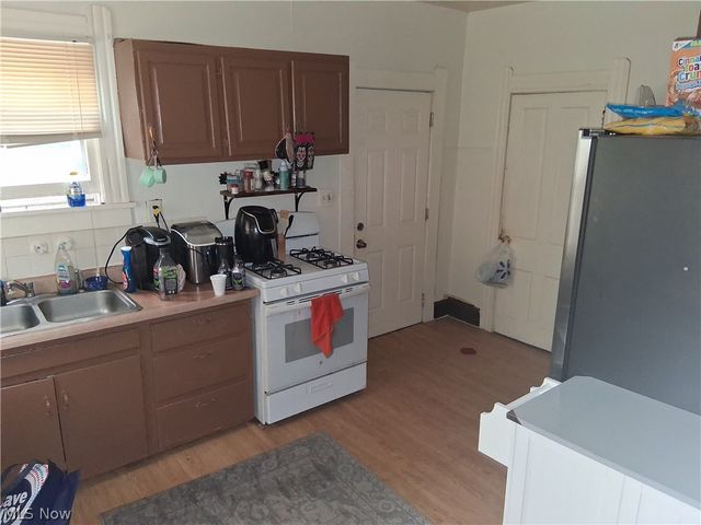250 Harrison Street, Elyria, OH 44035
