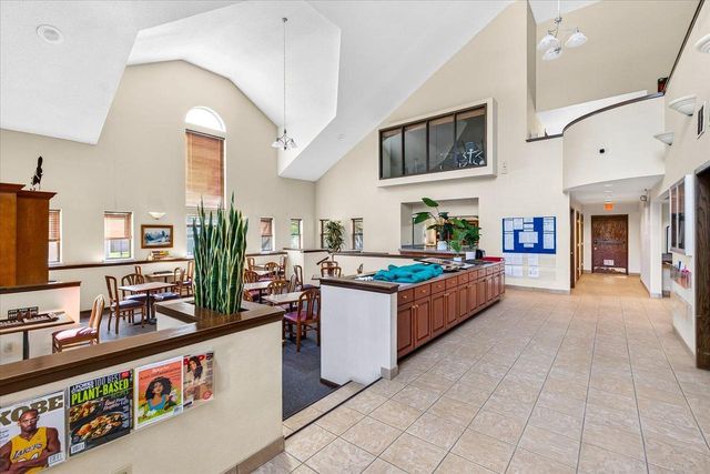 539 D'ONOFRIO Drive, Madison, WI 53719