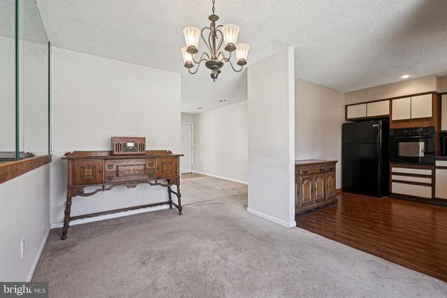 319 5TH AVE, Bellmawr, NJ 08031