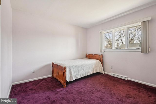 319 5TH AVE, Bellmawr, NJ 08031