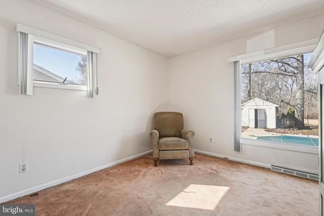 319 5TH AVE, Bellmawr, NJ 08031