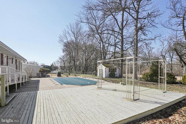 319 5TH AVE, Bellmawr, NJ 08031