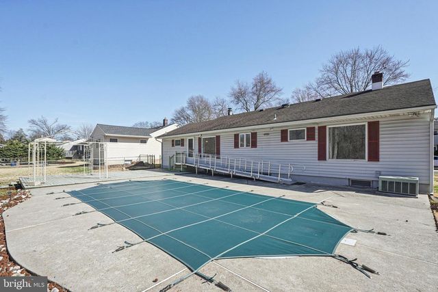 319 5TH AVE, Bellmawr, NJ 08031