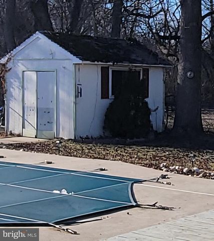 319 5TH AVE, Bellmawr, NJ 08031