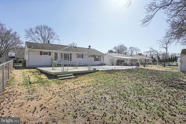 319 5TH AVE, Bellmawr, NJ 08031