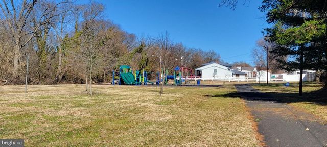 319 5TH AVE, Bellmawr, NJ 08031