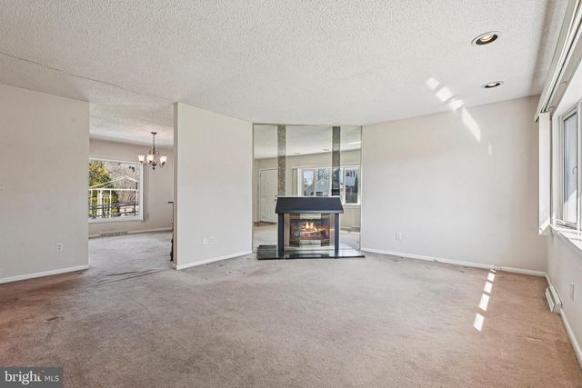 319 5TH AVE, Bellmawr, NJ 08031