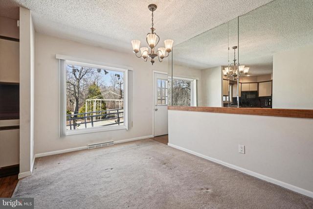 319 5TH AVE, Bellmawr, NJ 08031