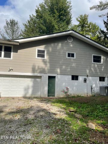 266 Hickory Drive, Crossville, TN 38571