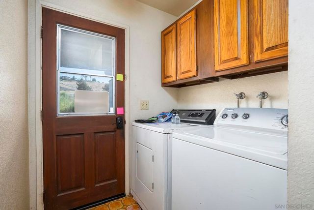 4829 DEHESA RD, El Cajon, CA 92019