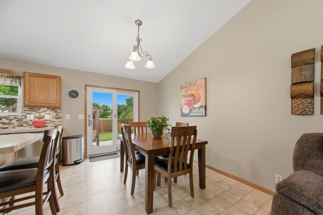 9414 E Carson St, Wichita, KS 67210