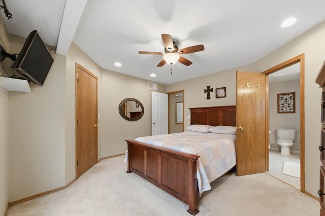 9414 E Carson St, Wichita, KS 67210