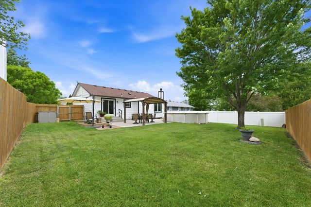 9414 E Carson St, Wichita, KS 67210