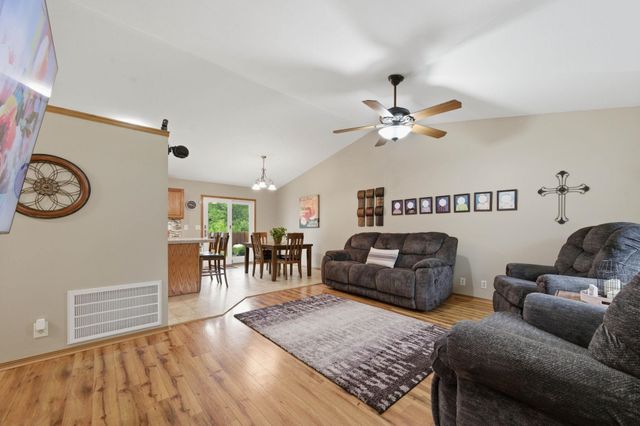 9414 E Carson St, Wichita, KS 67210
