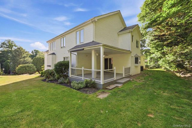 17 Nottingham Way, Mahopac, NY 10541