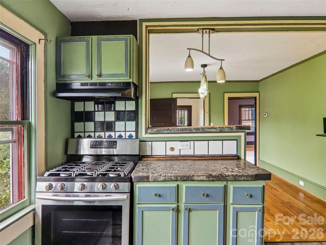 513 Fairview Road, Asheville, NC 28803