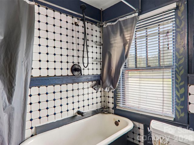 513 Fairview Road, Asheville, NC 28803