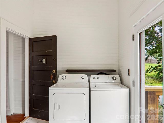 513 Fairview Road, Asheville, NC 28803