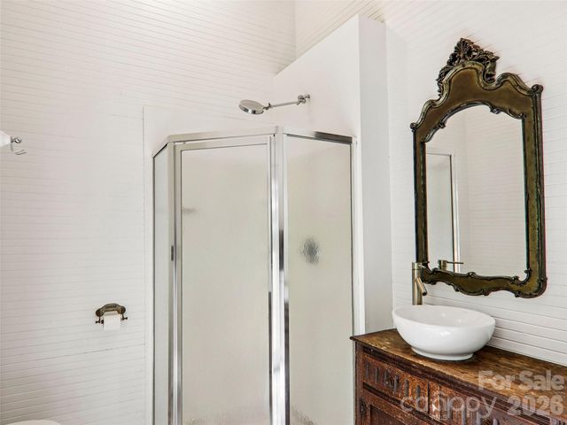 513 Fairview Road, Asheville, NC 28803