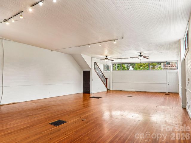 513 Fairview Road, Asheville, NC 28803
