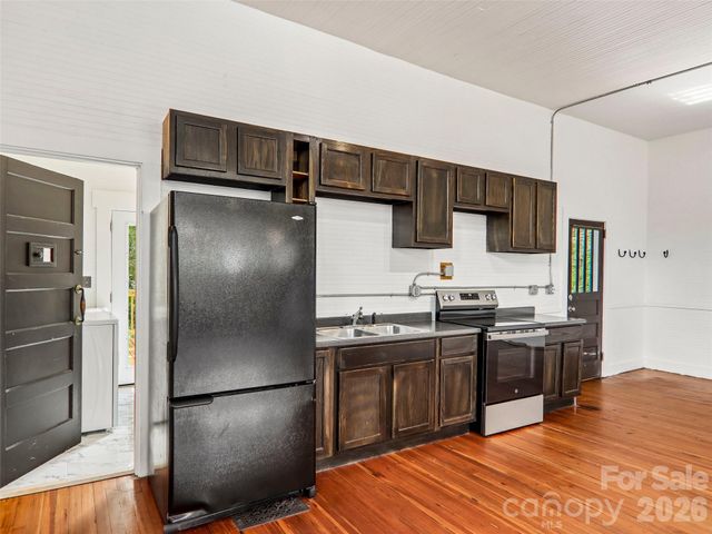 513 Fairview Road, Asheville, NC 28803