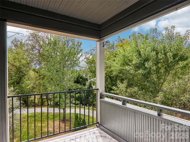 513 Fairview Road, Asheville, NC 28803