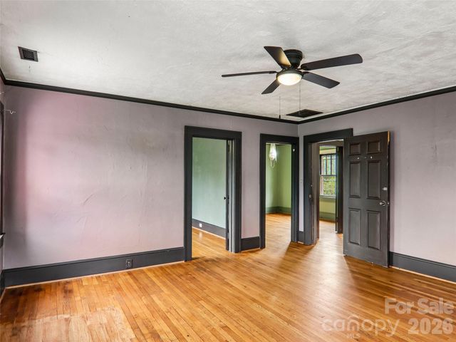 513 Fairview Road, Asheville, NC 28803