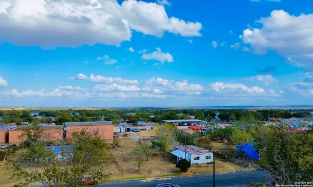 1115 Thiele ln, Fredericksburg, TX 78624