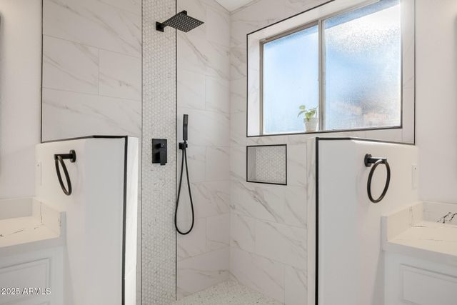 14814 W PICCADILLY Road, Goodyear, AZ 85395