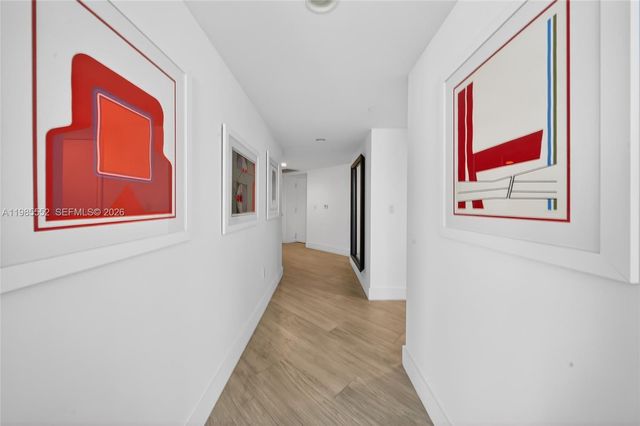 500 Brickell Ave 3901, Miami, FL 33131