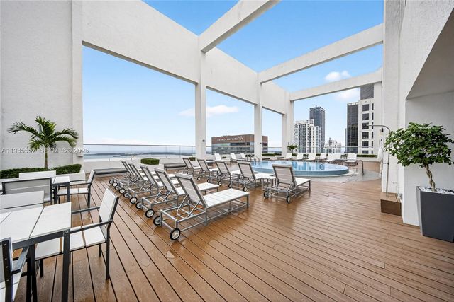 500 Brickell Ave 3901, Miami, FL 33131