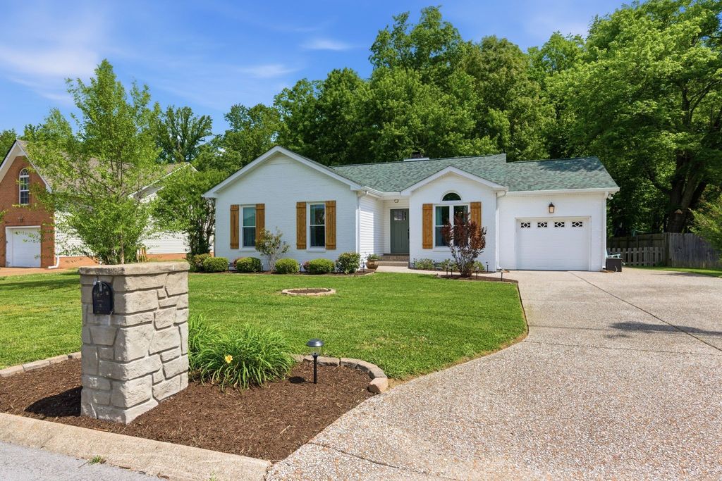 4067 Turners Bnd, Goodlettsville, TN 37072