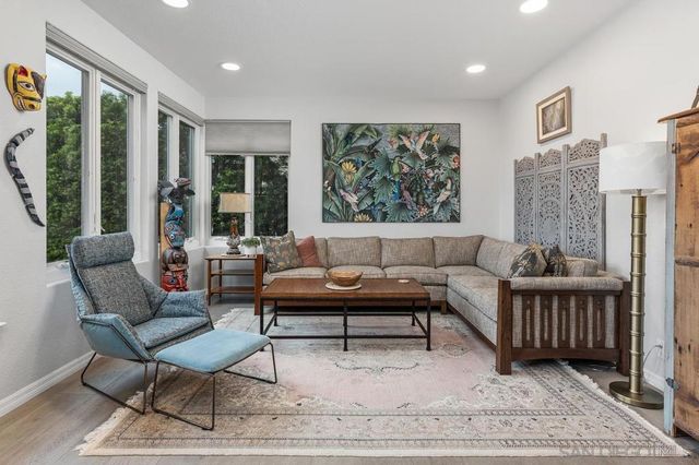 7521 Navigator Circle, Carlsbad, CA 92011